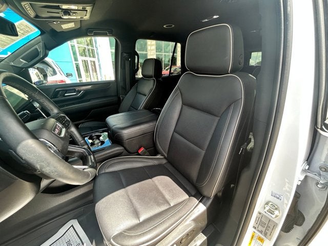2025 GMC Yukon Elevation