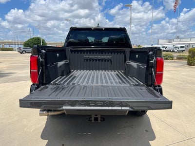 2025 Toyota Tacoma 4WD SR5