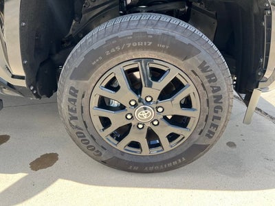 2025 Toyota Tacoma 4WD SR5