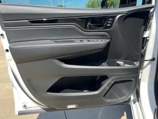 2025 Honda Odyssey Elite - Photo 14