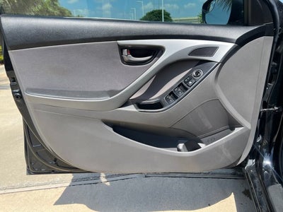 2014 Hyundai Elantra SE