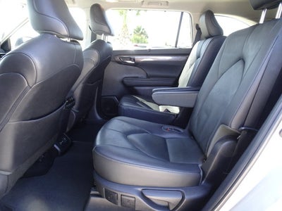 2020 Toyota Highlander Platinum