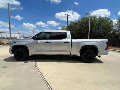 2022 Toyota Tundra 2WD SR5