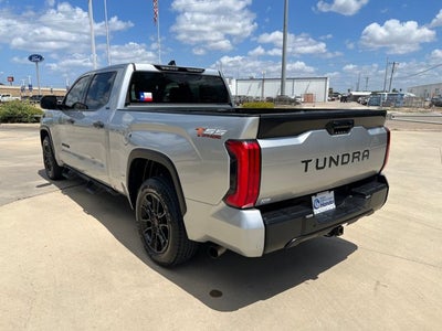 2022 Toyota Tundra 2WD SR5