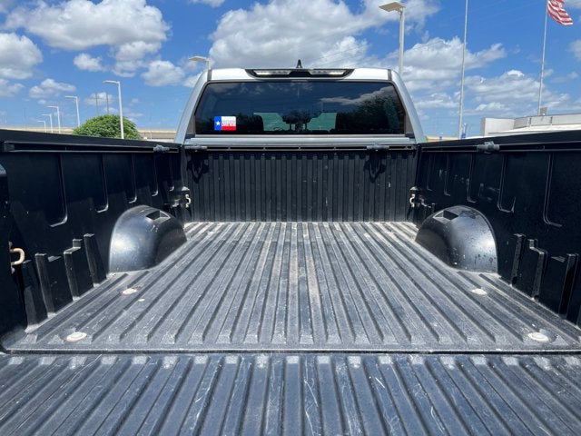 2022 Toyota Tundra 2WD SR5