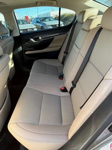 2016 Lexus GS 200t 200t